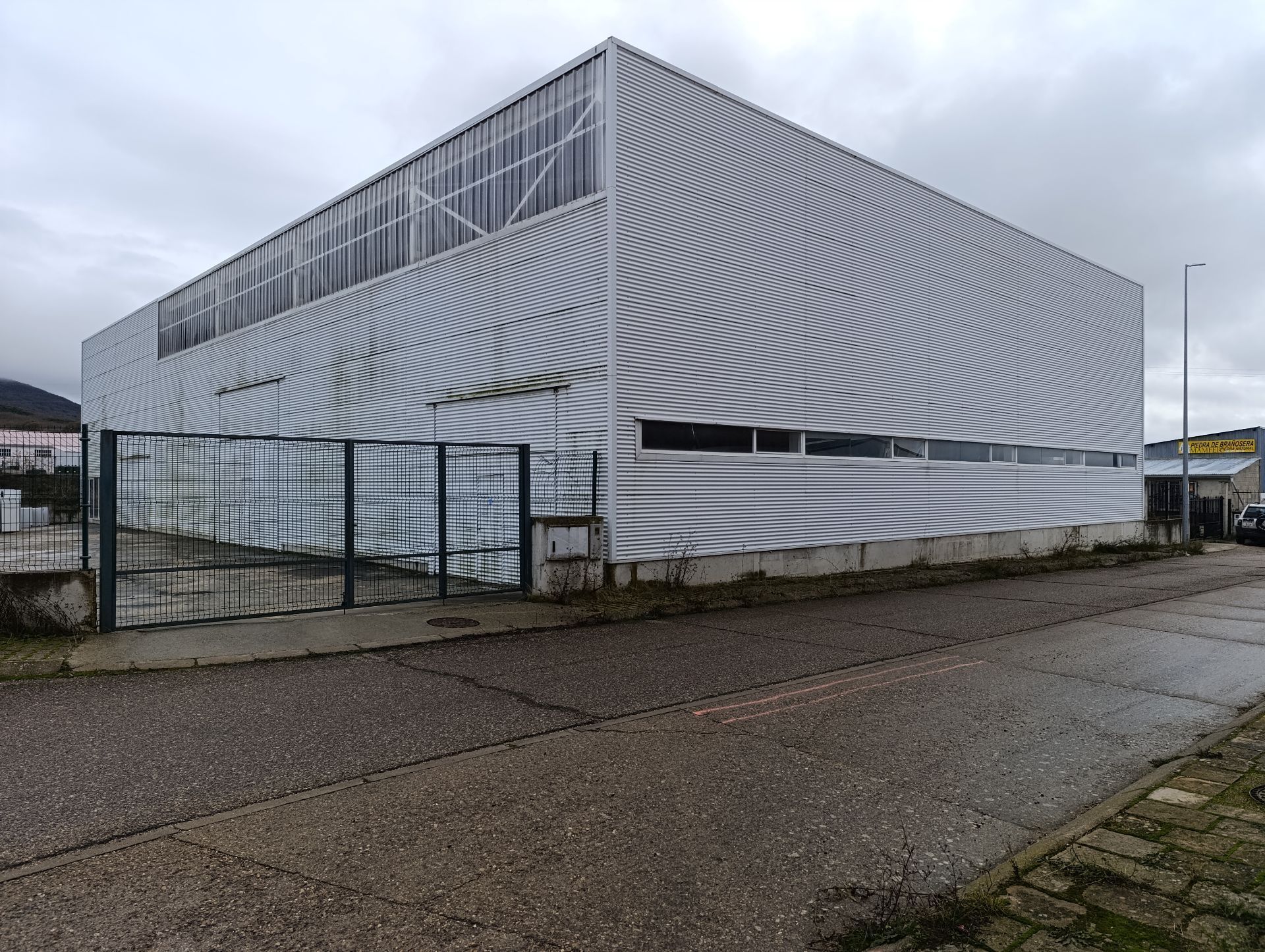 Industrial buildings for sale in C. Carretera, Barruelo de Santullán