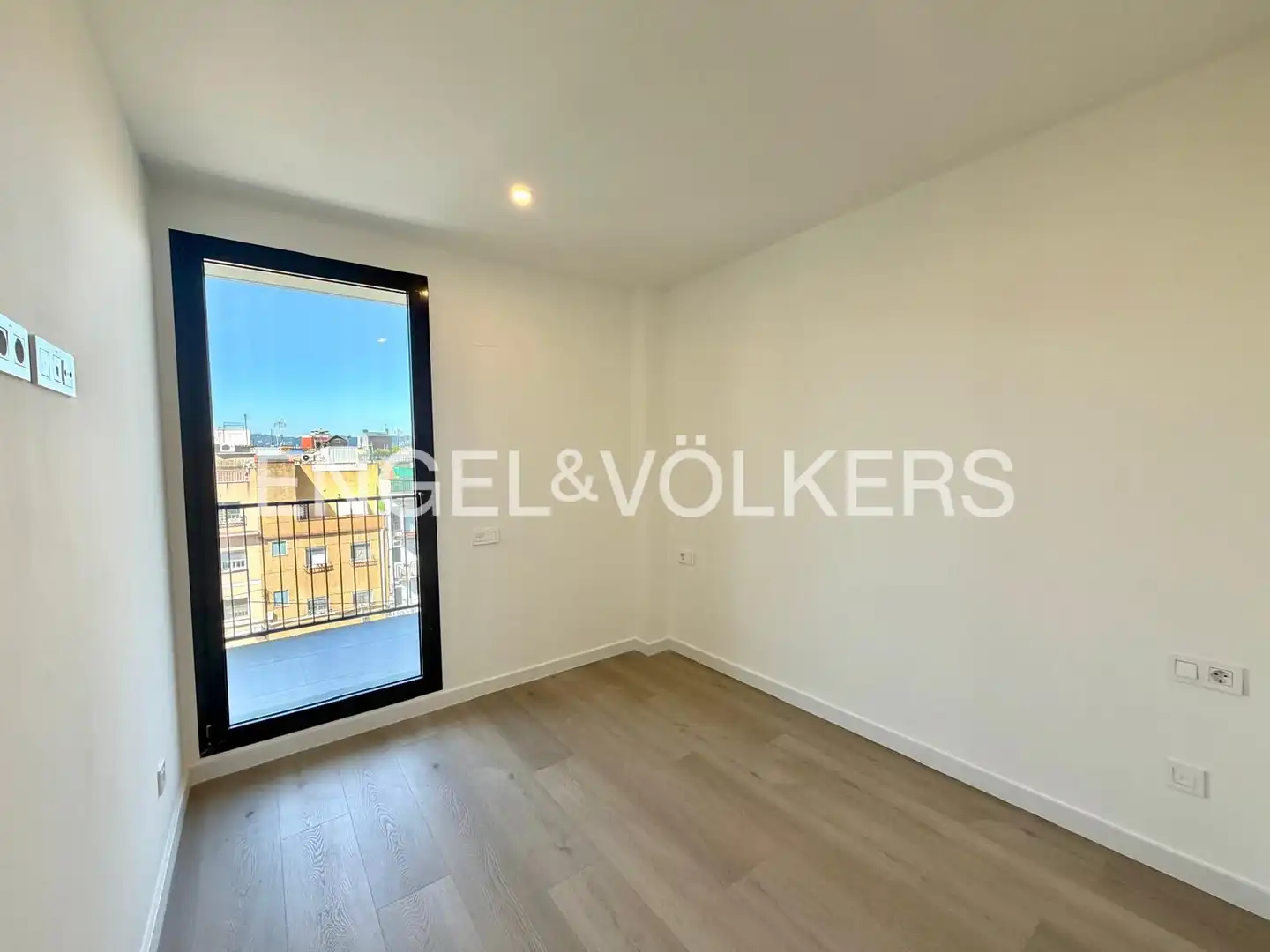 Habitación de Piso de alquiler en Badalona con Aire acondicionado, Calefacción y Parquet