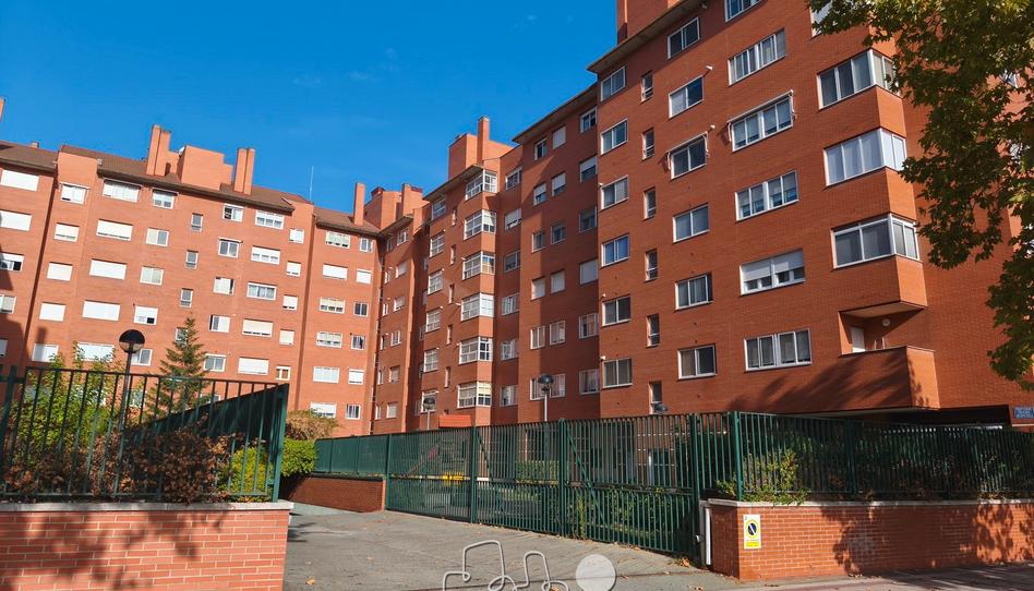 Foto 1 de Garatge en venda a Calle Jara, La Victoria - Puente Jardín, Valladolid