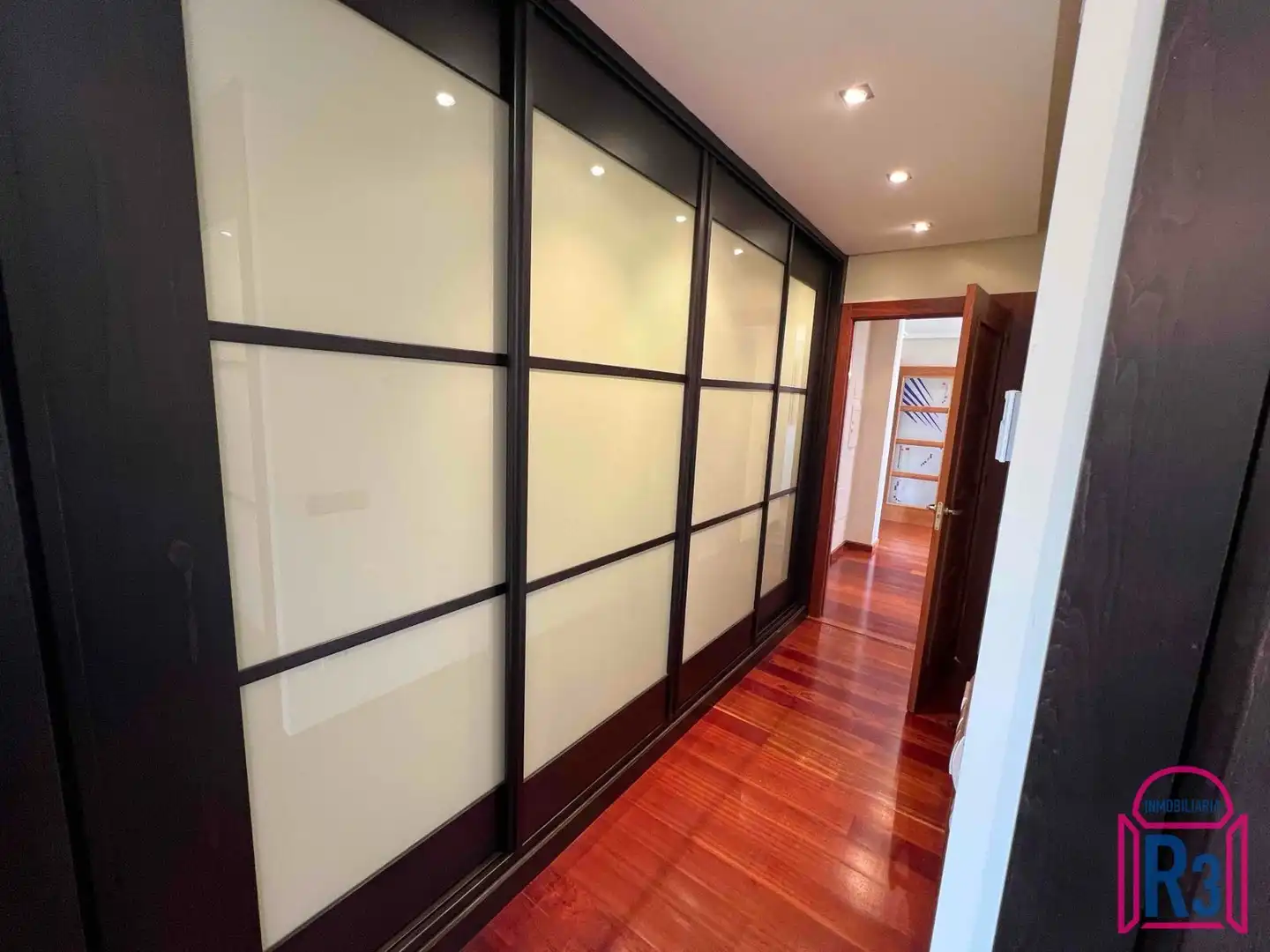 Houses for sale in Villaquilambre  with Heating