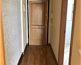 Flat to rent in Torrent  with Balcony