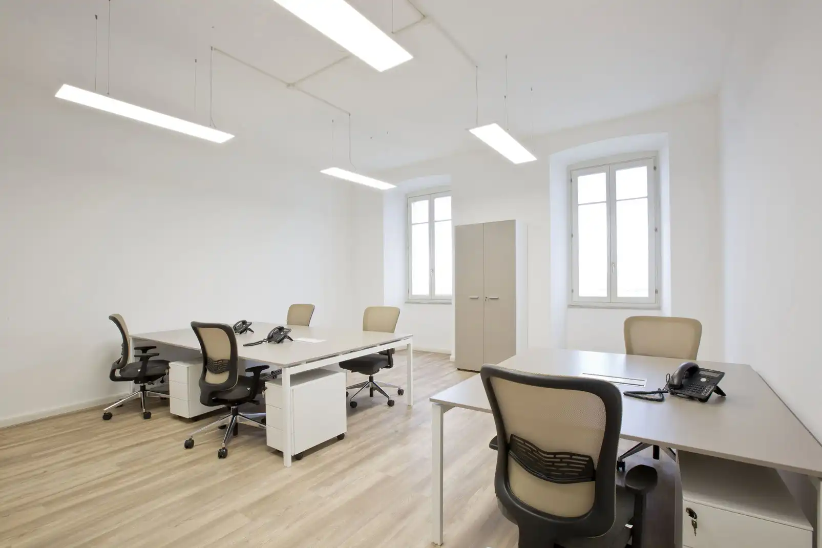 Bureau avec ascenseur à louer à Avenida Madariaga 1, imagen 9