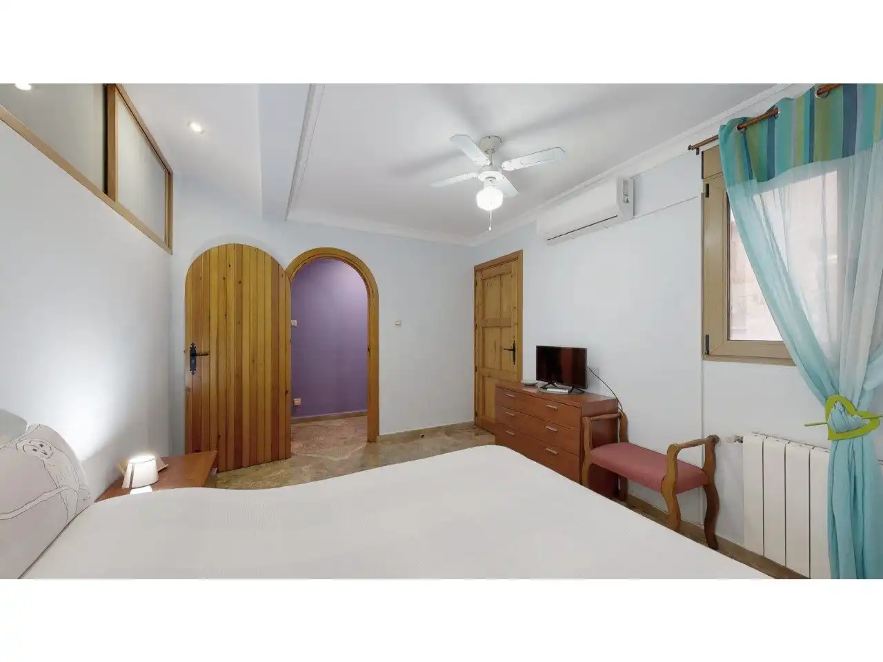 Habitación de Casa o chalet en venta en Valencia con Aire acondicionado, Calefacción y Jardín privado