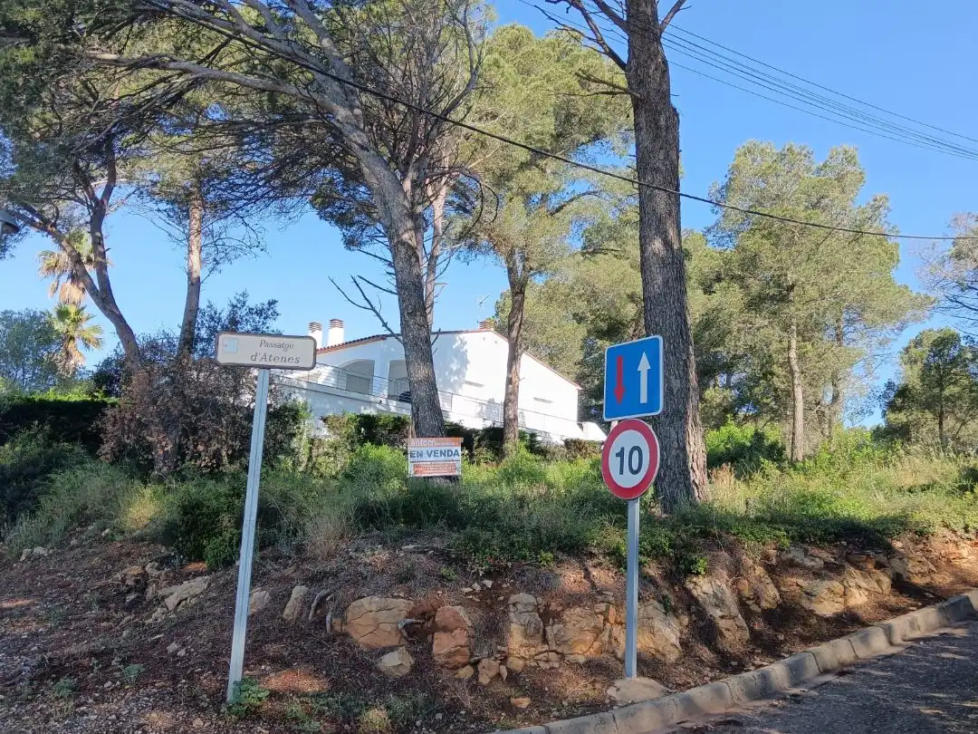 Terreny residencial en venda a Carrer d'Andorra 2