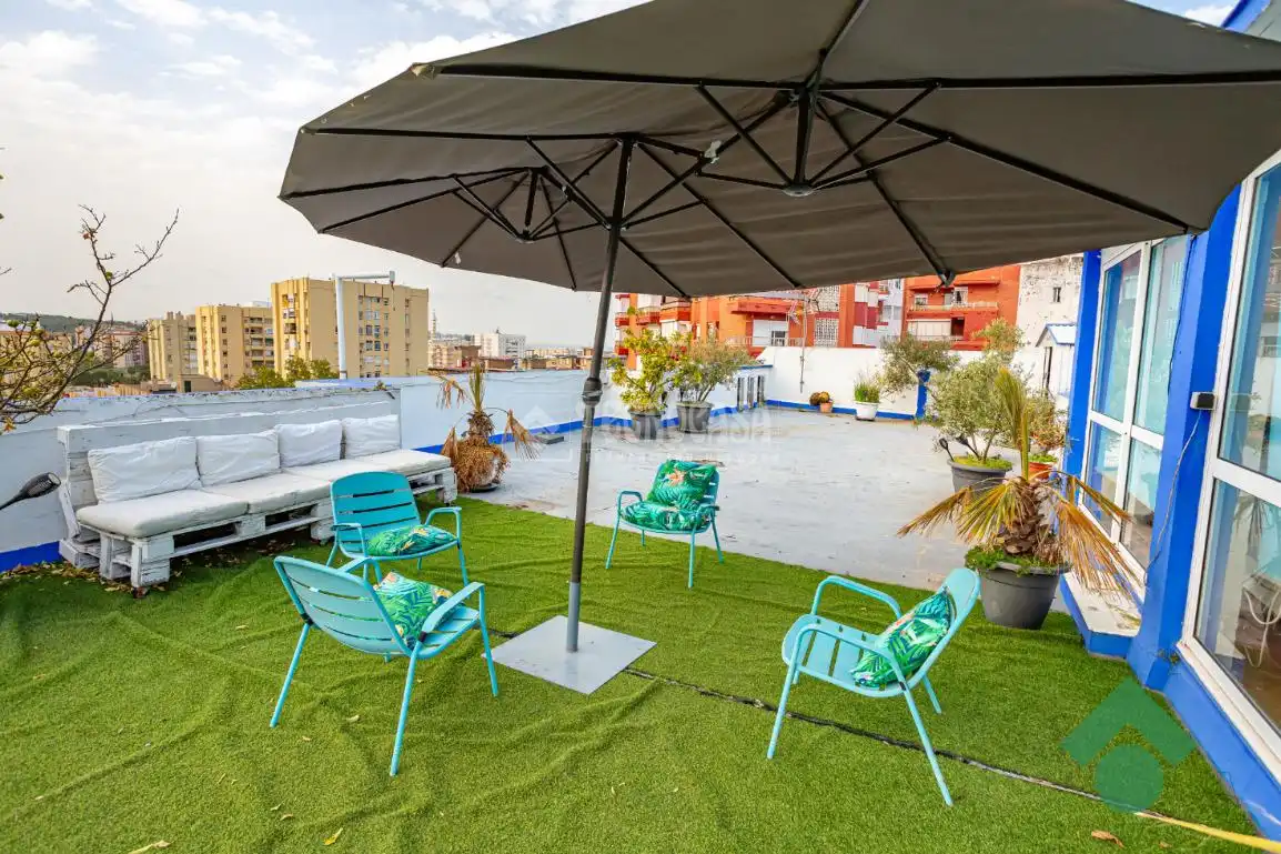 Terraza de Piso en venta en Algeciras con Terraza y Balcón
