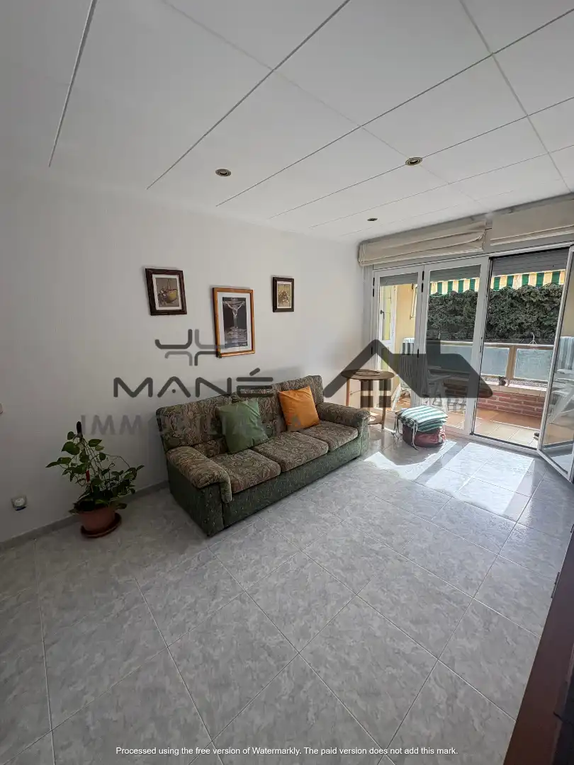 Vista exterior de Piso en venta en Malgrat de Mar con Amueblado y Balcón