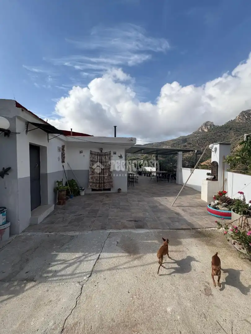 Exterior view of Flat for sale in Almuñécar  with Air Conditioner, Private garden and Swimming Pool