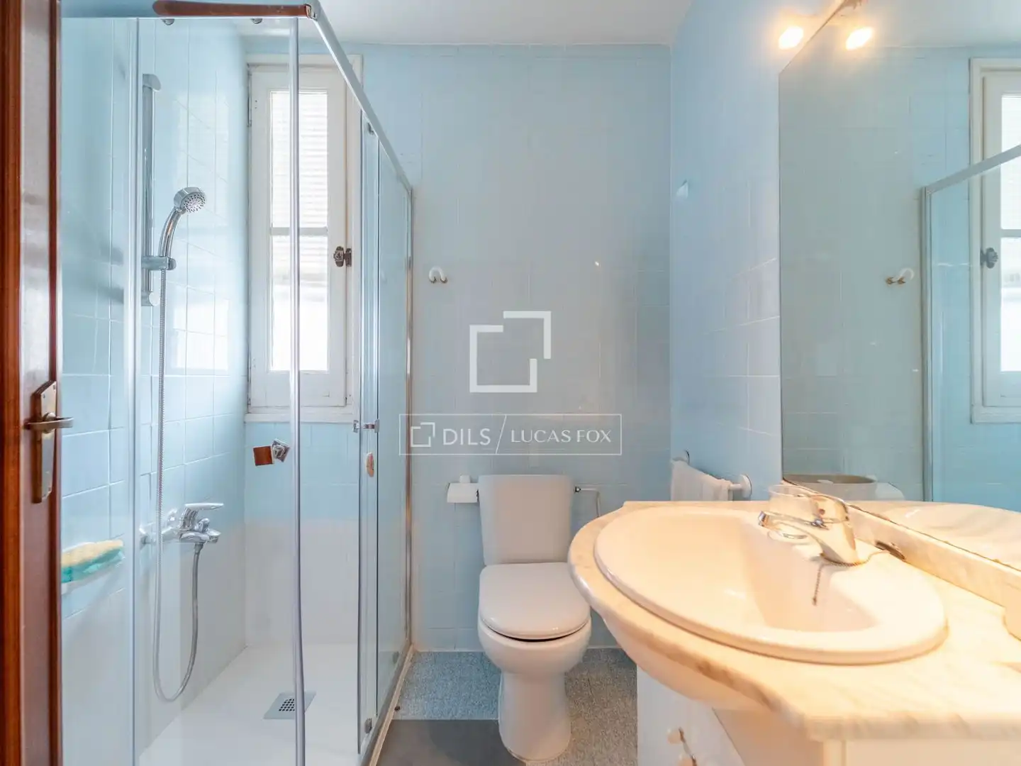 Baño de Piso en venta en Valencia con Calefacción