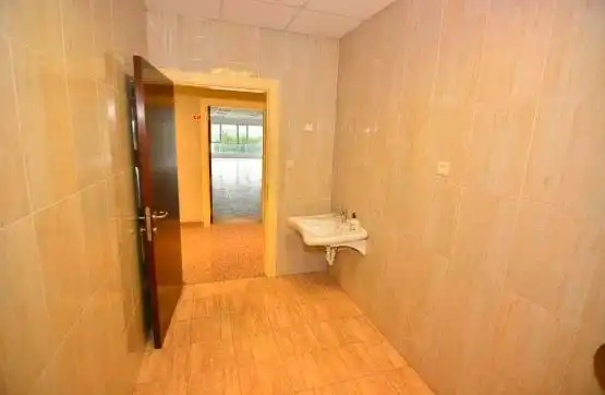 Badezimmer von Büro zum Verkauf in Durango