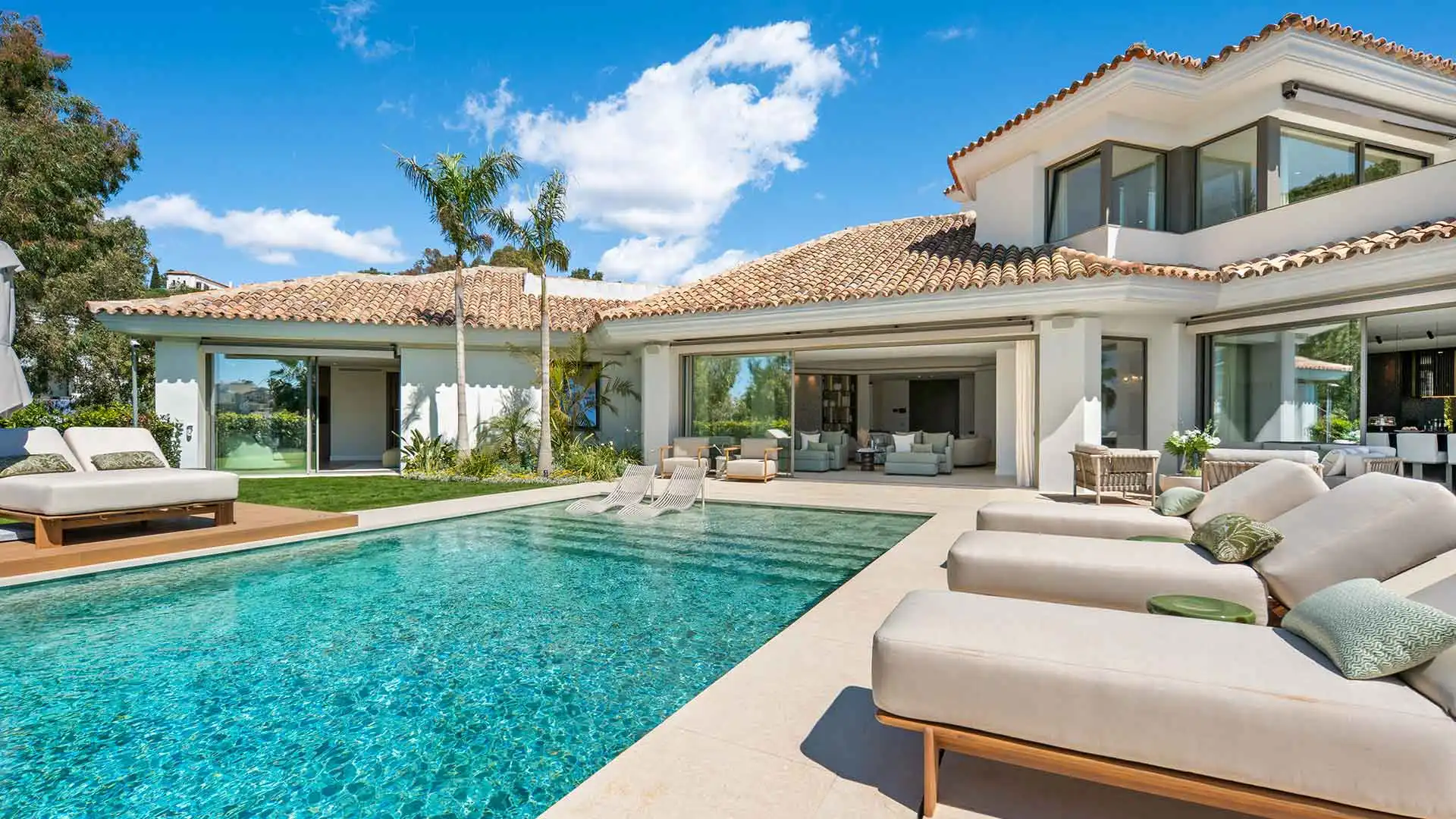 Terrassa de Casa o xalet en venda en Benahavís amb Aire condicionat, Jardí privat i Terrassa