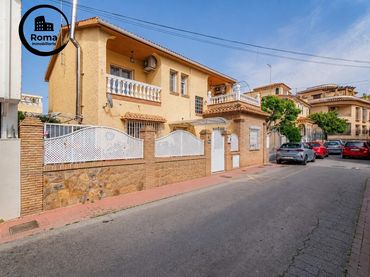 Detached house for sale in Ogíjares