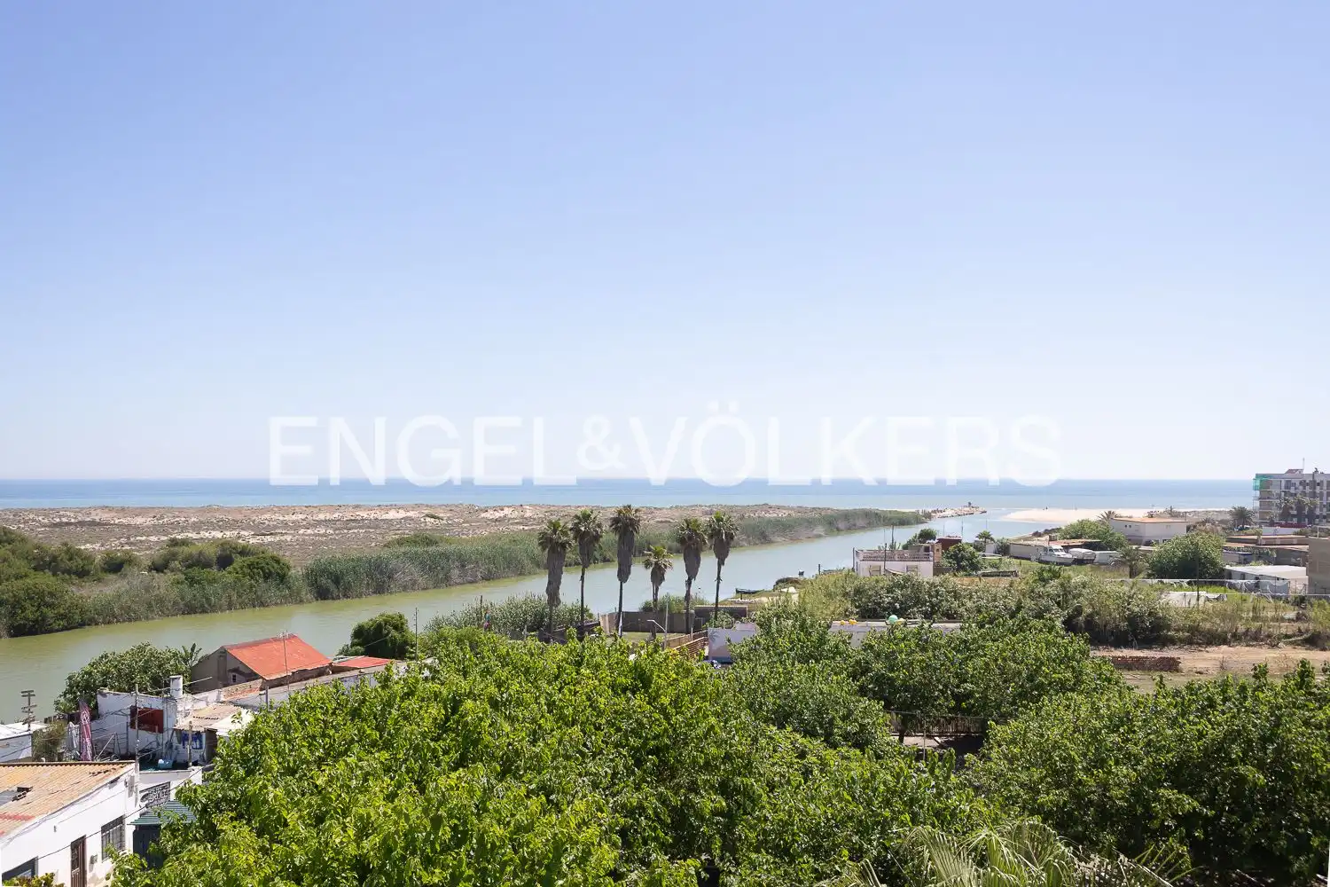 Außenansicht von Wohnung zum Verkauf in Valencia mit Klimaanlage, Heizung und Balkon