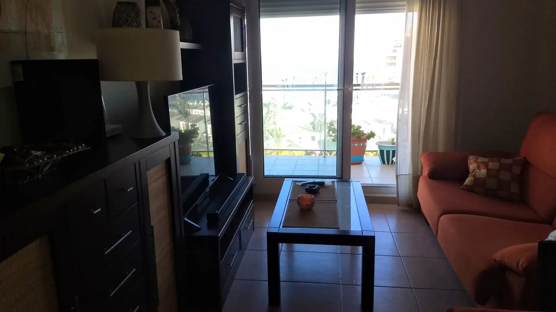 Sala d'estar de Apartament de lloguer en La Manga del Mar Menor amb Aire condicionat, Calefacció i Terrassa