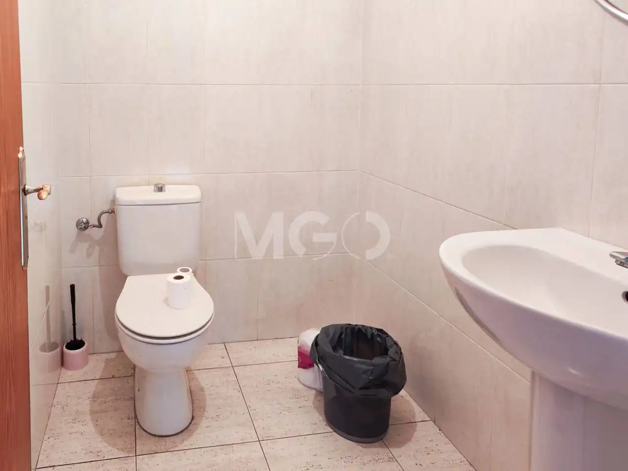 Baño de Local en venta en Roda de Ter, Barcelona