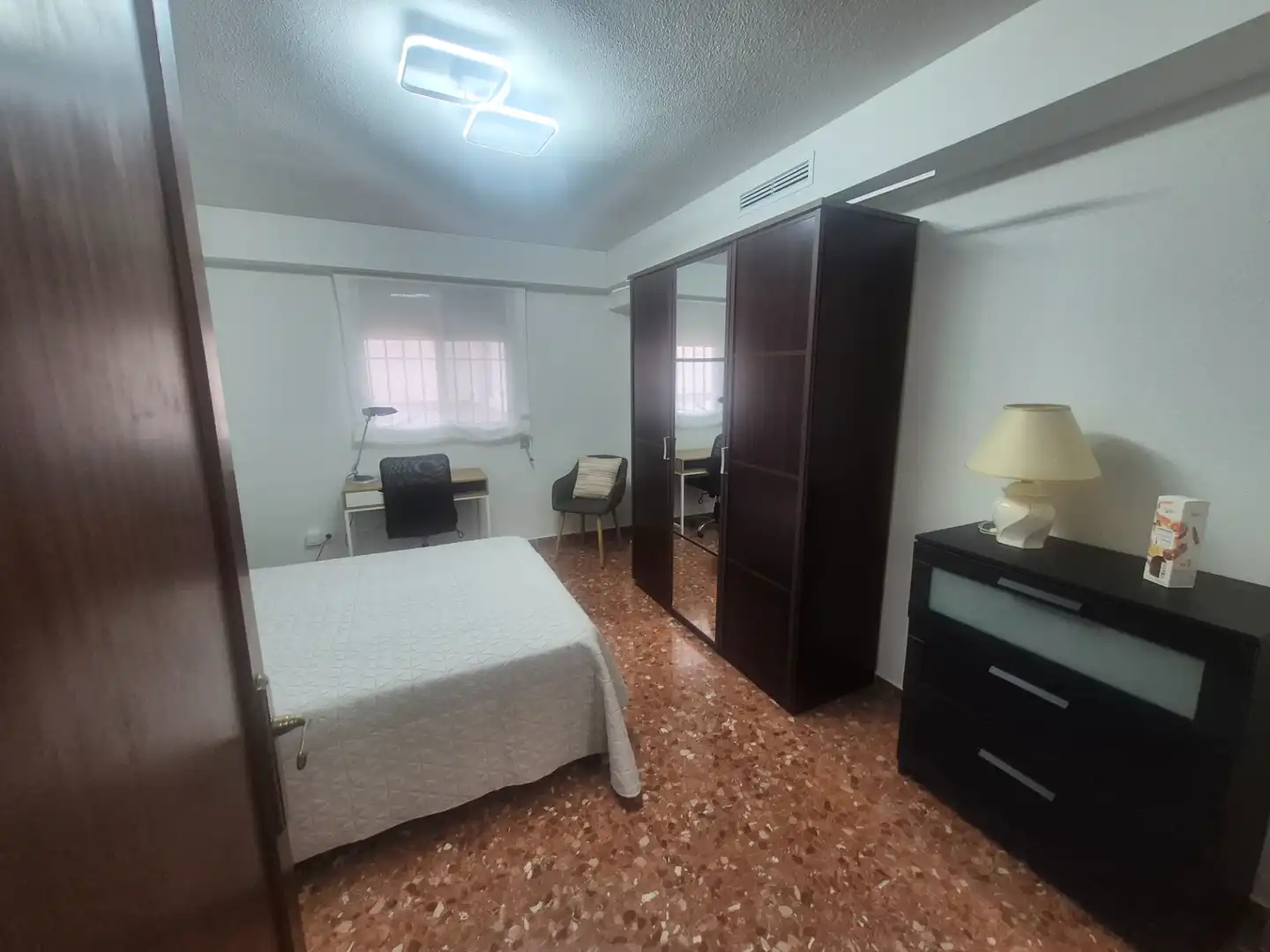 Habitación de Piso de alquiler en Moncada con Aire acondicionado, Calefacción y Terraza