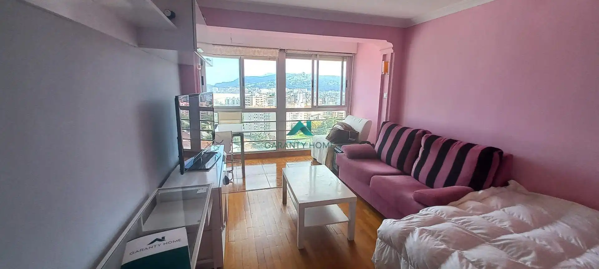 Living room of Study for rent in Laredo  with Private garden and Furnished