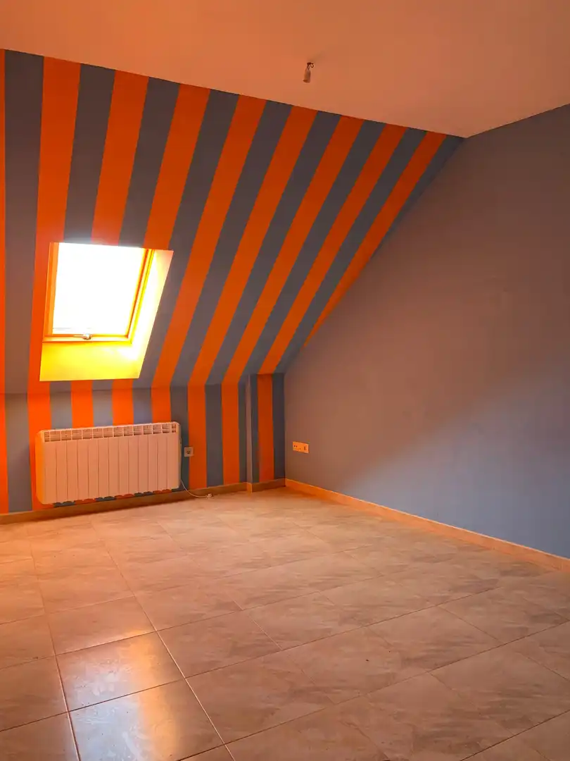 Habitación de Ático en venta en San Clemente con Aire acondicionado, Calefacción y Terraza