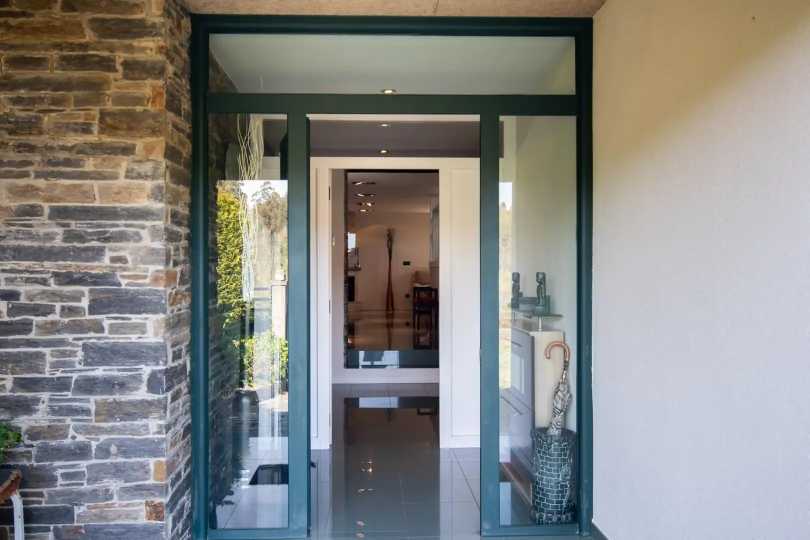 Casa o chalet en venta en Bergondo con Calefacción, Jardín privado y Trastero