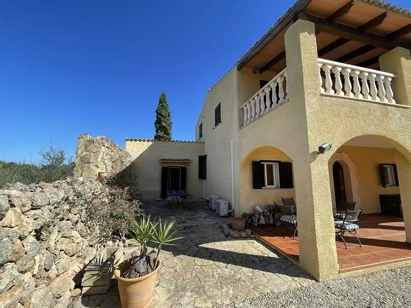 Vista exterior de Finca rústica en venta en Llucmajor con Aire acondicionado, Calefacción y Jardín privado