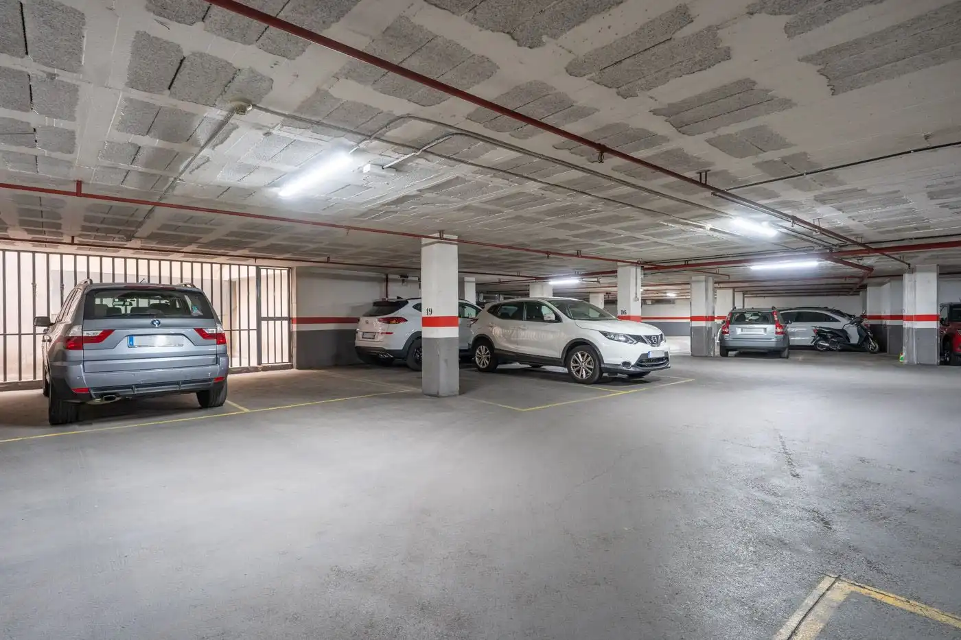 Parkplatz von Garage zur Miete in Barcelona