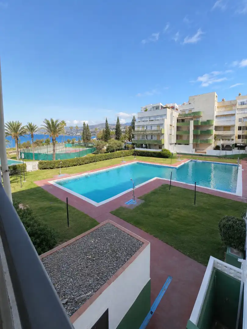 Piso con terraza en venta en Salobreña Costa, imagen 3