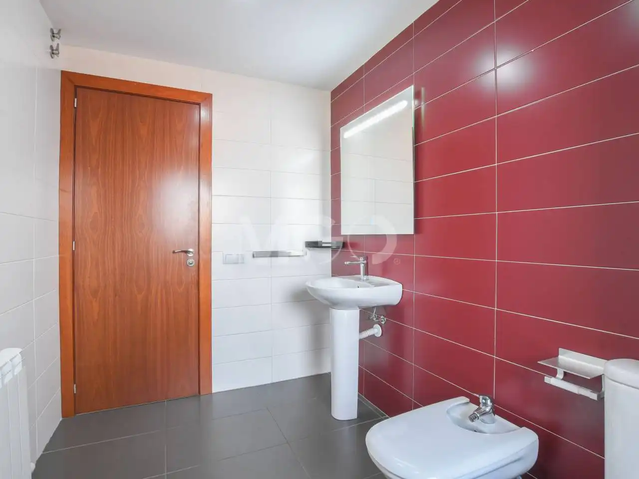 Badezimmer von Wohnung zum Verkauf in Manlleu mit Heizung, Parkett und Terrasse