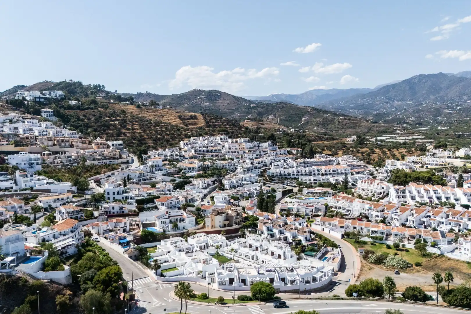 Außenansicht von Maisonette zum Verkauf in Nerja mit Terrasse
