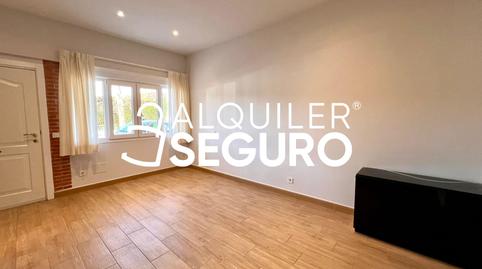 Foto 2 de Piso de alquiler en De Torquemada, Pinar del Rey,  Madrid Capital