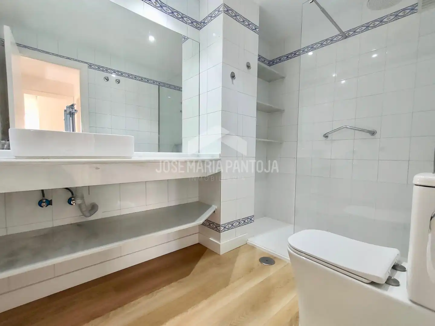 Baño de Piso en venta en Jerez de la Frontera con Aire acondicionado y Calefacción