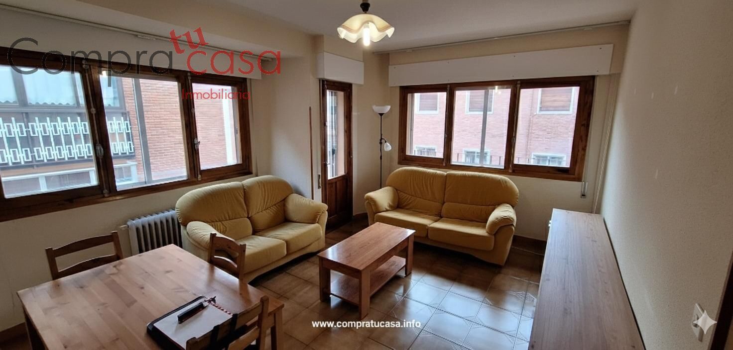 Living room of Flat to rent in Segovia Capital  with Heating, Terrace and Storage room