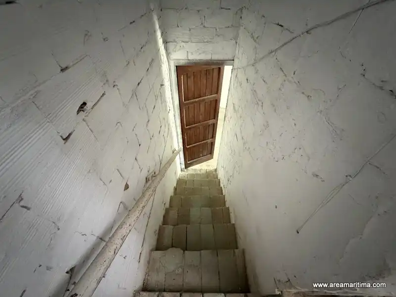 Casa adosada en venta en Valencia con Trastero y Alarma