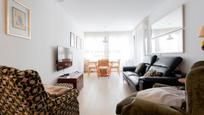 Sala d'estar de Apartament de lloguer en  Valencia Capital amb Aire condicionat, Calefacció i Parquet