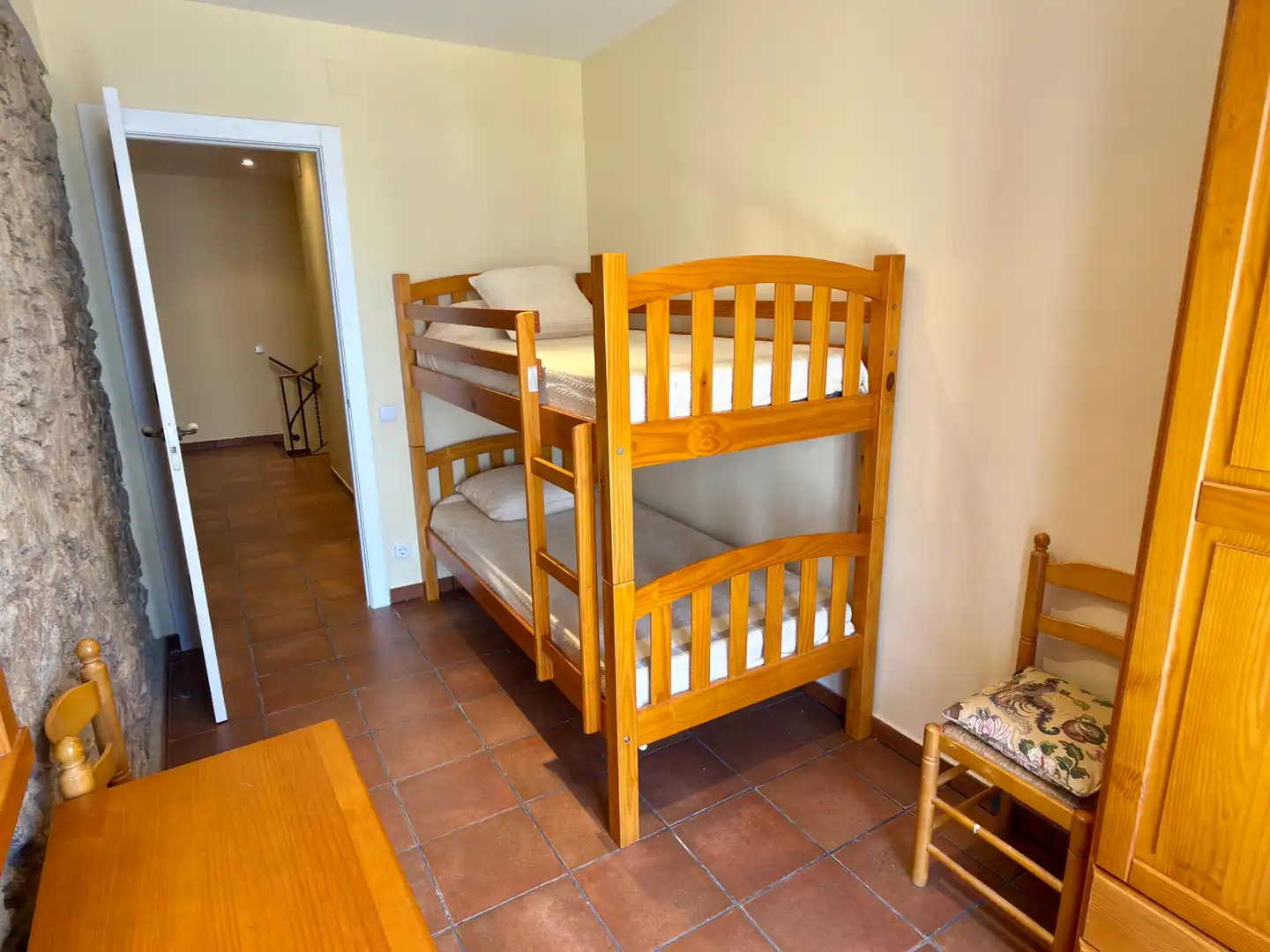 Schlafzimmer von Maisonette zum Verkauf in Palafrugell mit Klimaanlage, Terrasse und Balkon
