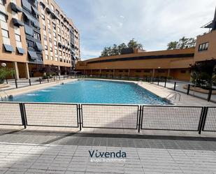 Piscina de Pis en venda en Alcorcón amb Calefacció, Jardí privat i Traster