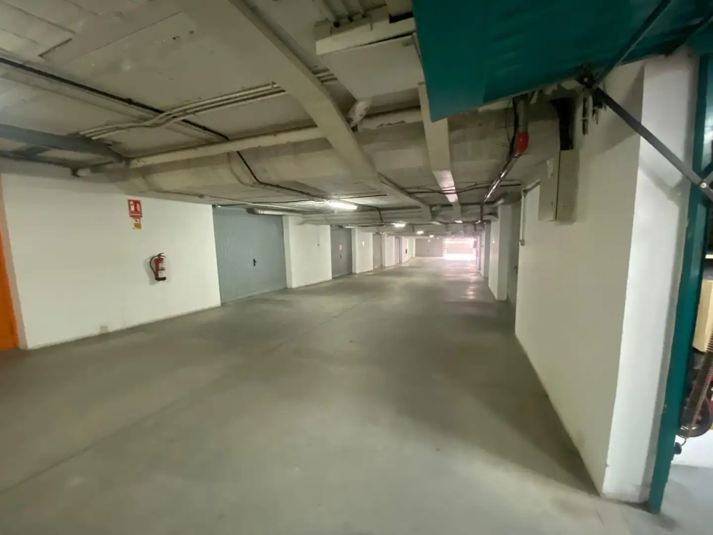 Parking of Houses for sale in La Línea de la Concepción