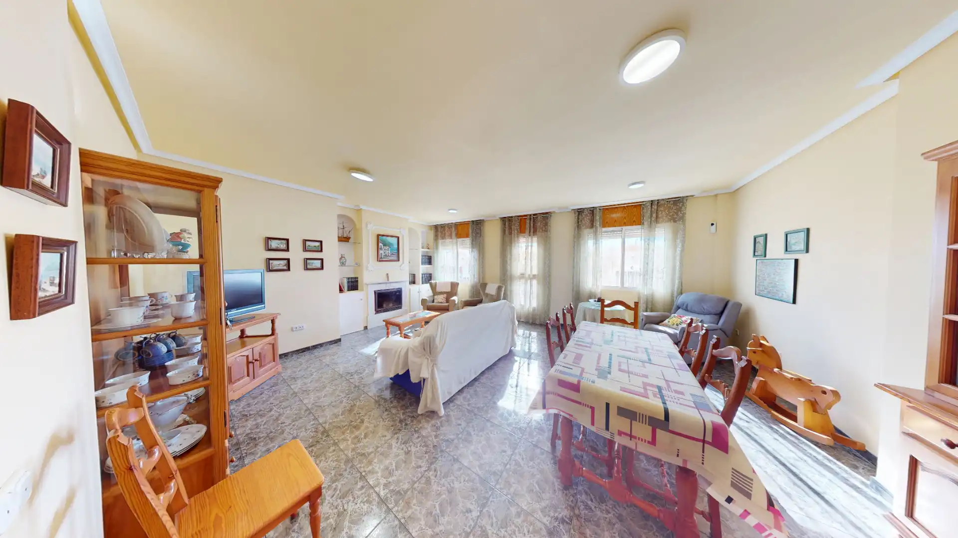 Sala de estar de Casa adosada en venta en Almería con Terraza, Amueblado y Horno