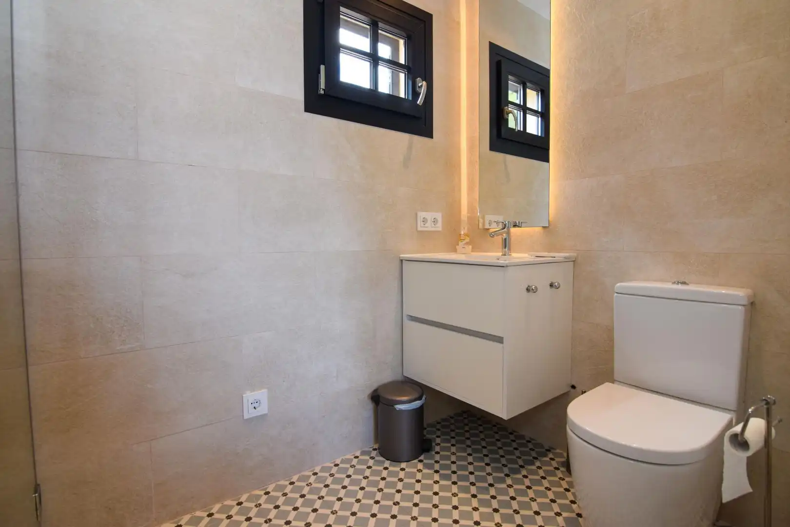 Bathroom of Houses for sale in Artà  with Air Conditioner and Swimming Pool