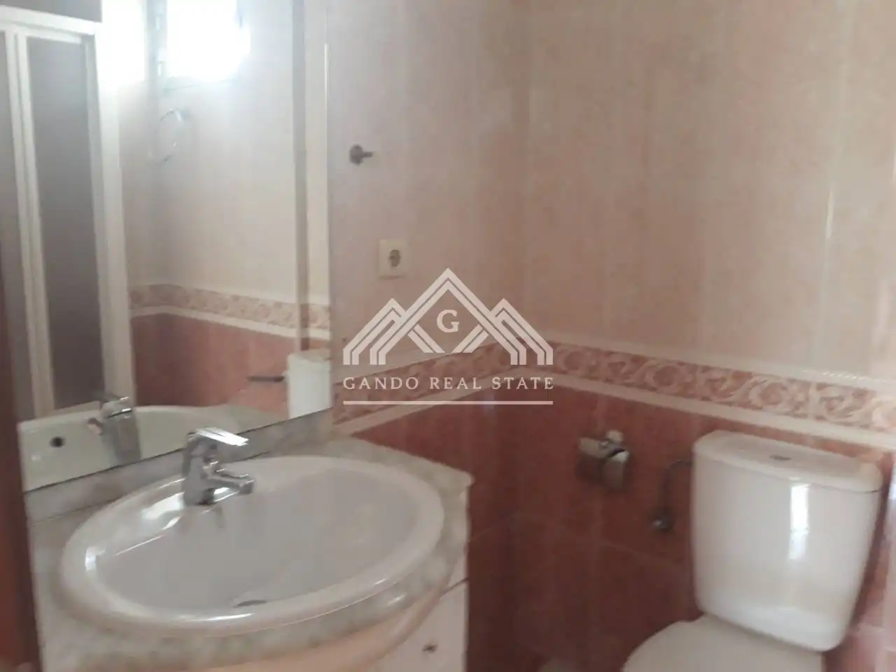 Bathroom of Flat for sale in Dos Hermanas  with Terrace