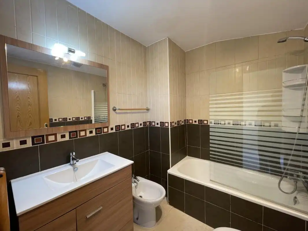 Baño de Dúplex en venta en Recas con Calefacción, Terraza y Trastero