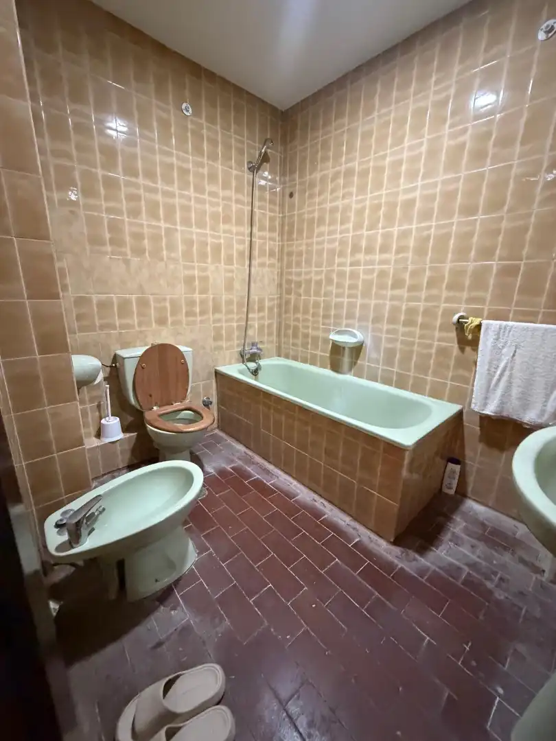 Baño de Piso para compartir en Jaén con Aire acondicionado, Calefacción y Amueblado