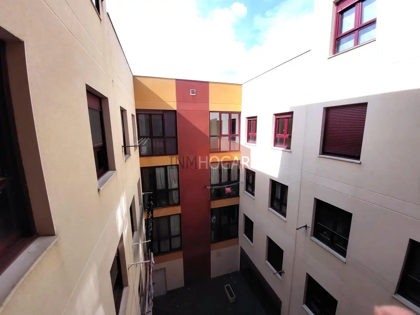 Außenansicht von Wohnung zum Verkauf in Ávila mit Heizung, Terrasse und Abstellraum