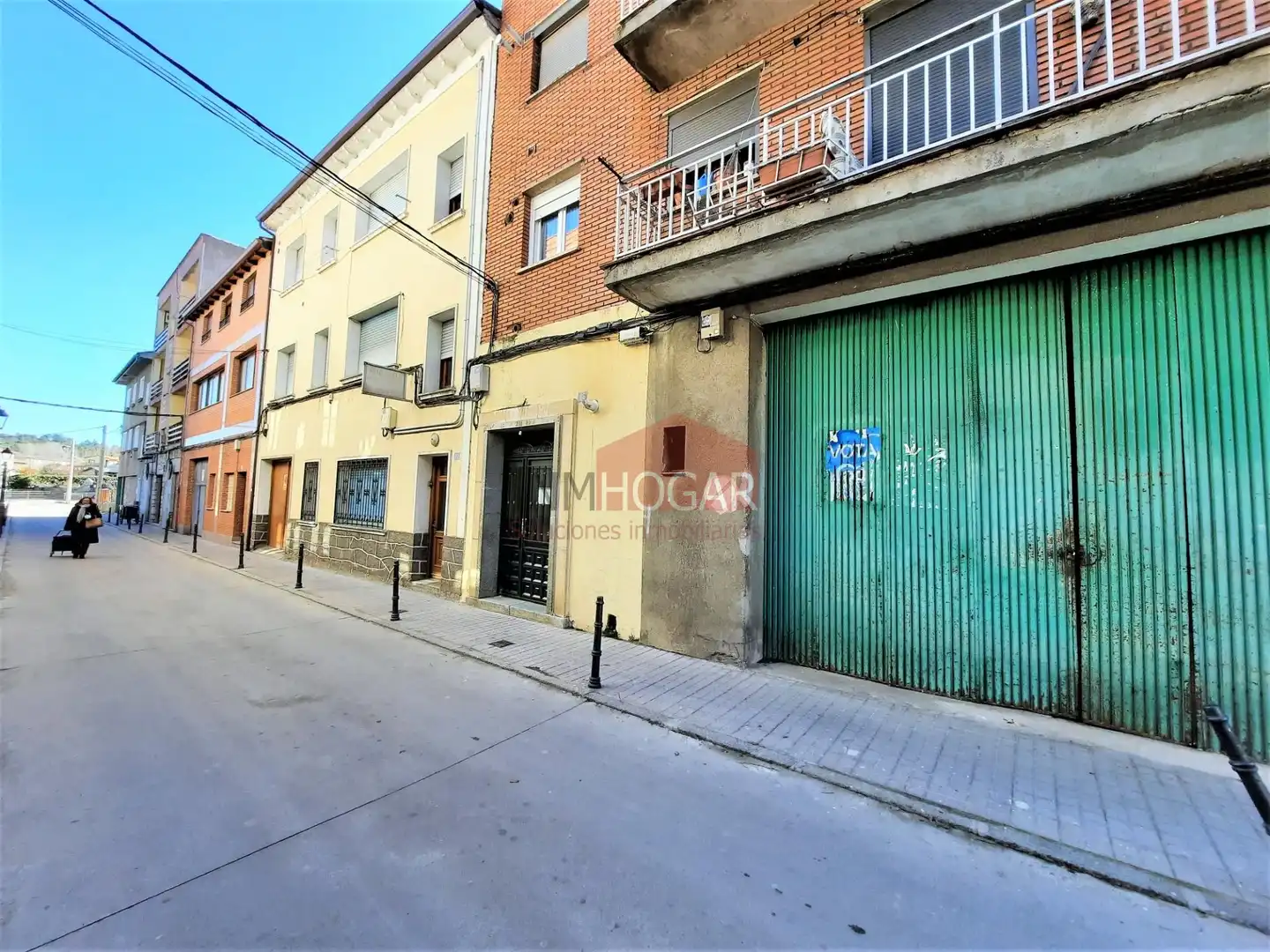 Exterior view of Flat for sale in Navaluenga  with Heating, Terrace and Balcony