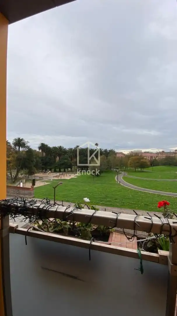 Flat for rent in Gijón - Calle Concejo de Villayón, Jove