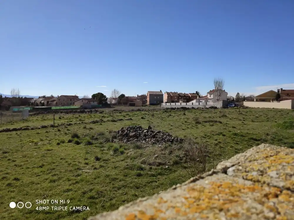 Terreni e lotti in vendita a La Lastrilla, imagen 2