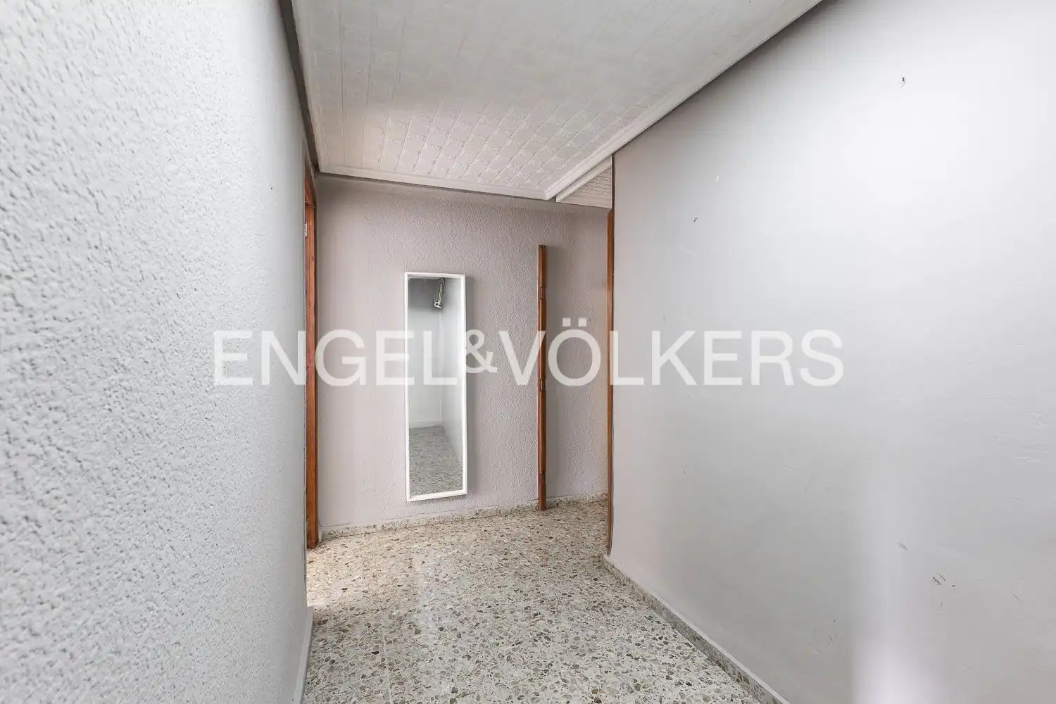 Piso en venta en Valencia con Calefacción y Balcón