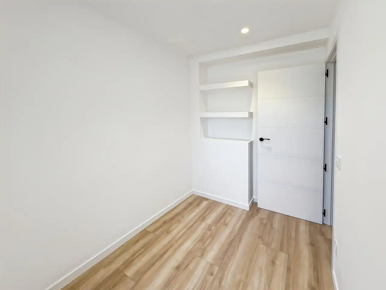 Wohnung zum Verkauf in Leganés mit Klimaanlage, Heizung und Terrasse