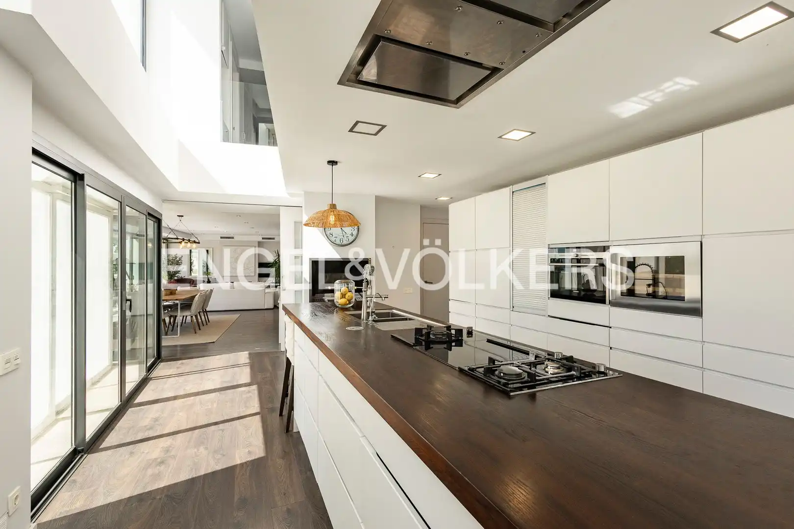 Cocina de Casa o chalet de alquiler en Barcelona con Aire acondicionado, Calefacción y Jardín privado