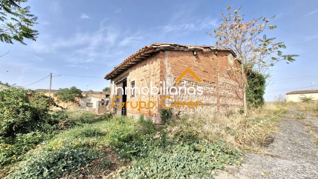 Casa o xalet en venda en Alesanco amb Jardí privat