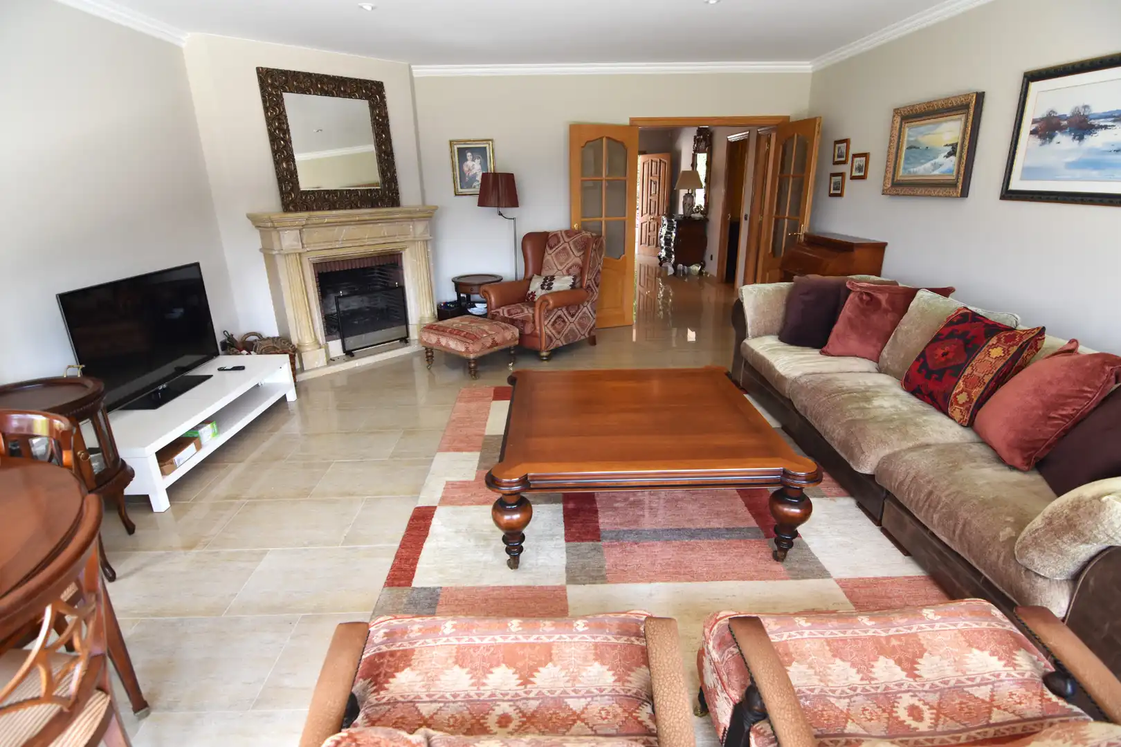 Sala de estar de Casa o chalet en venta en Bergondo con Calefacción, Jardín privado y Parquet