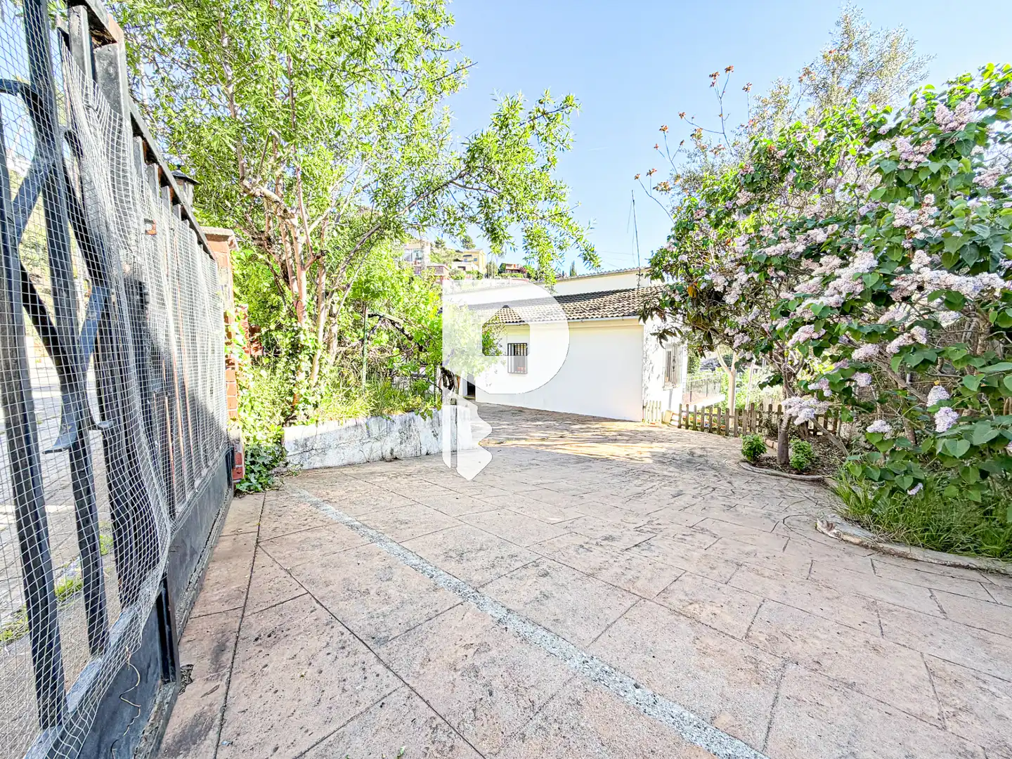 Garden of Houses for sale in Vallirana  with Air Conditioner, Heating and Private garden